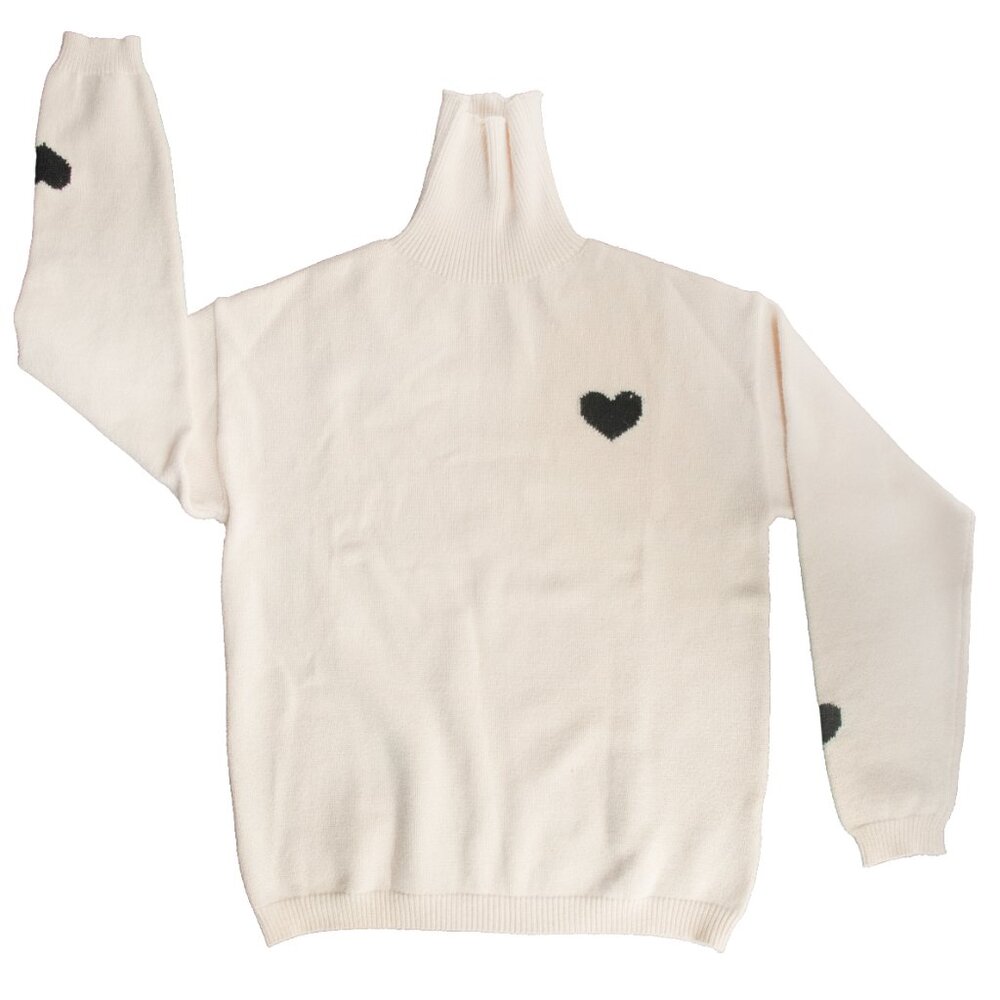 Turtleneck Sweater with Black Heart Cream M